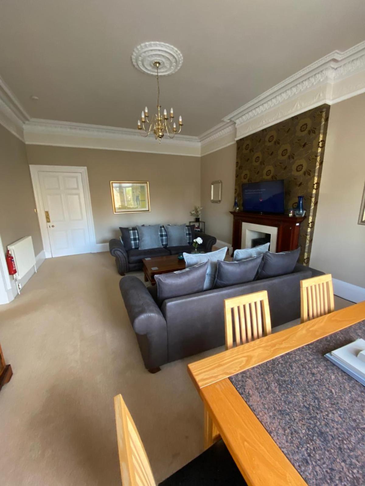 Beautiful & Bright 2 Bed Flat Murrayfield Édimbourg Extérieur photo